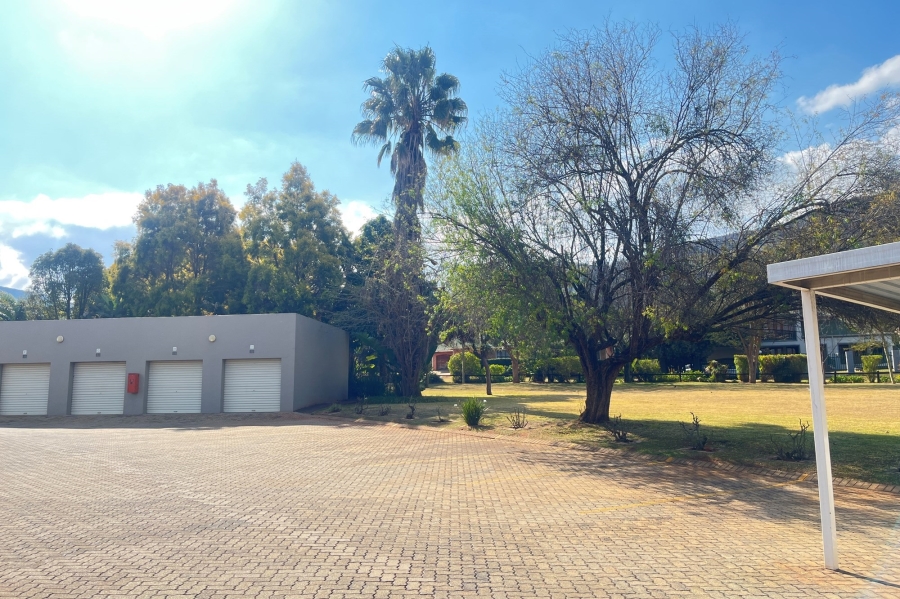 To Let 3 Bedroom Property for Rent in Caribbean Beach Club North West